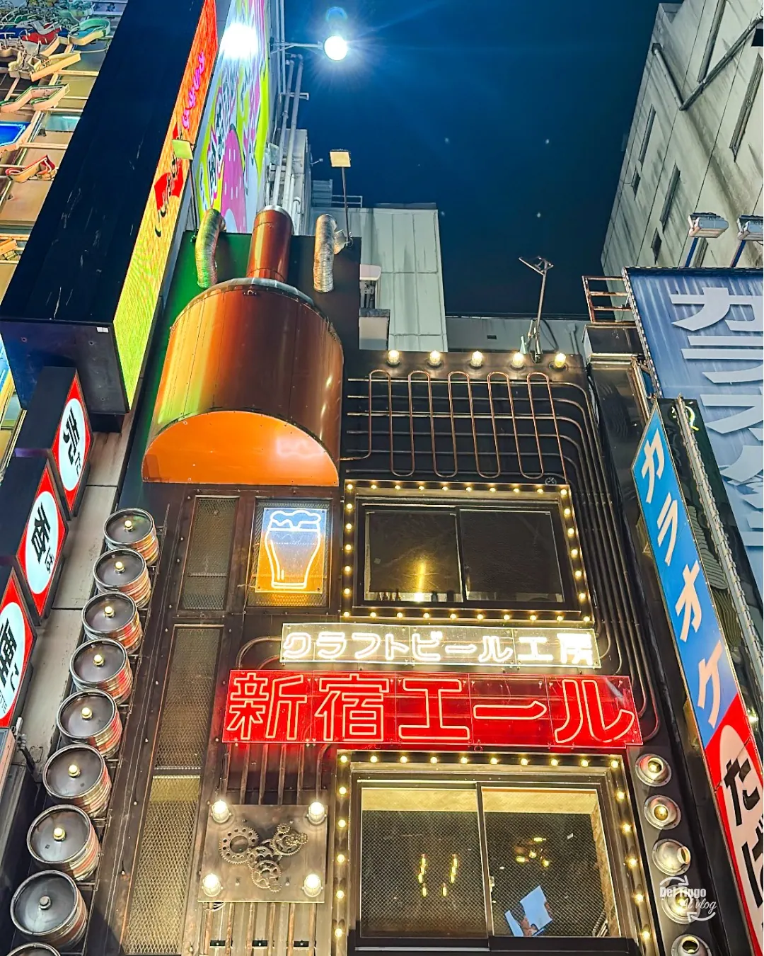 foto_206 — craft beer bar en Shinjuku, ambiente adulto